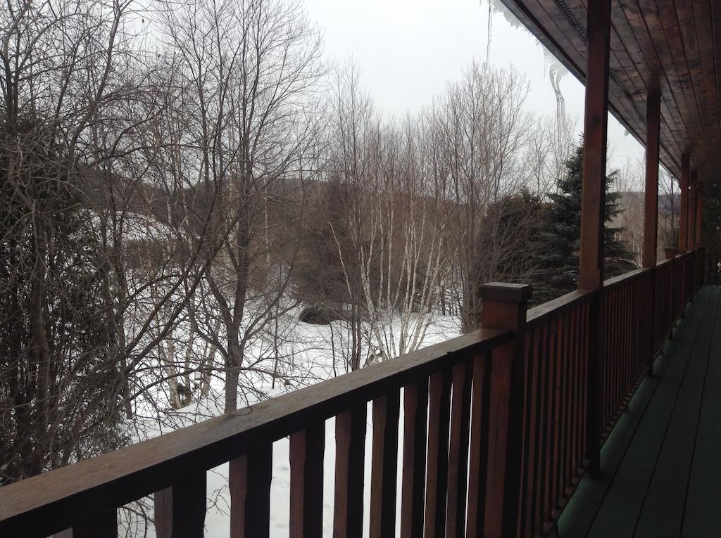 Aux Berges Du St-Maurice Hotel Saint-Jean-des Piles Buitenkant foto